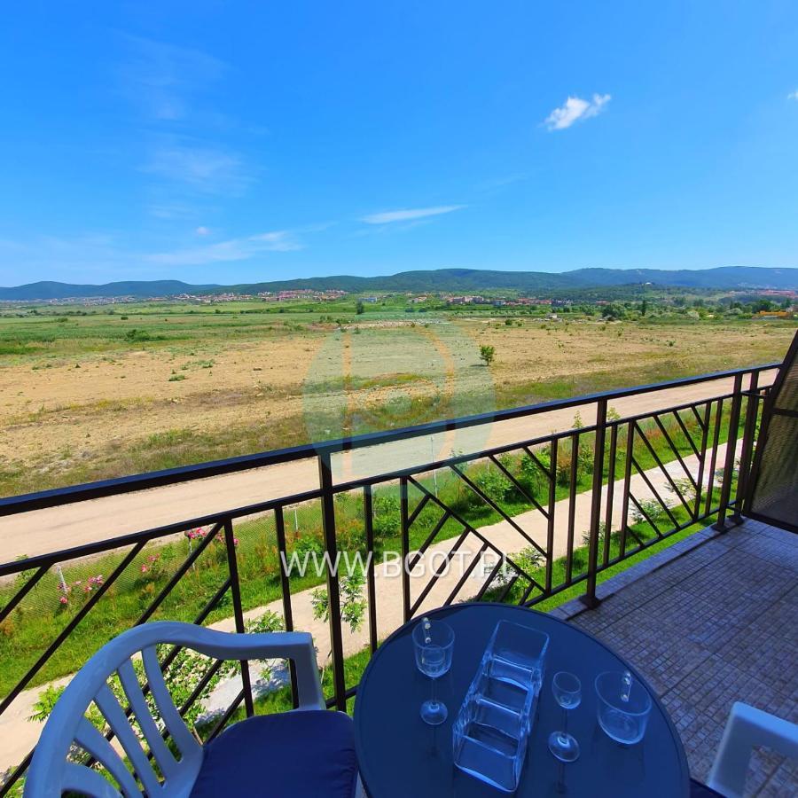 Holiday Fort Golf Club - Premium Apartments Слънчев бряг Екстериор снимка