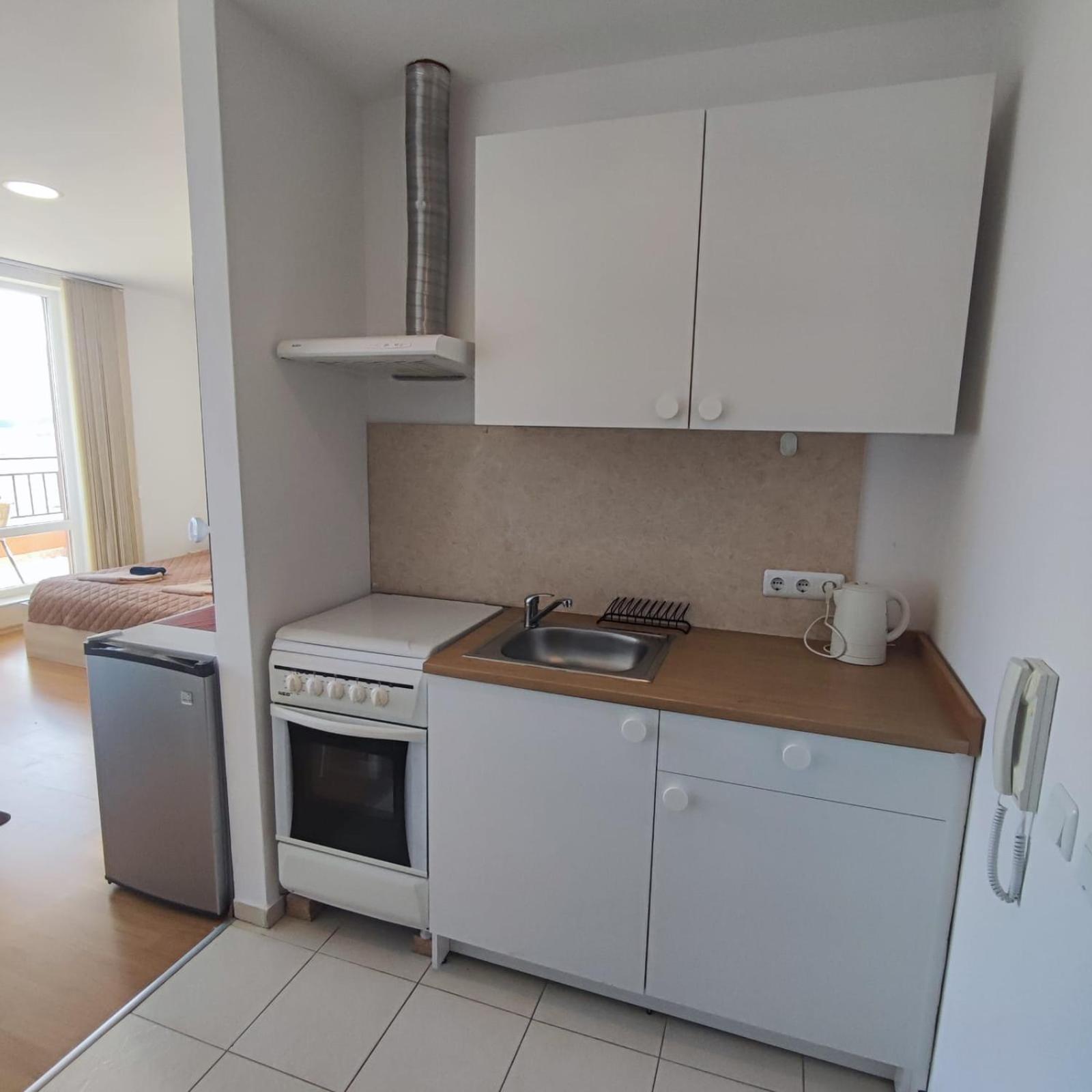 Holiday Fort Golf Club - Premium Apartments Слънчев бряг Екстериор снимка
