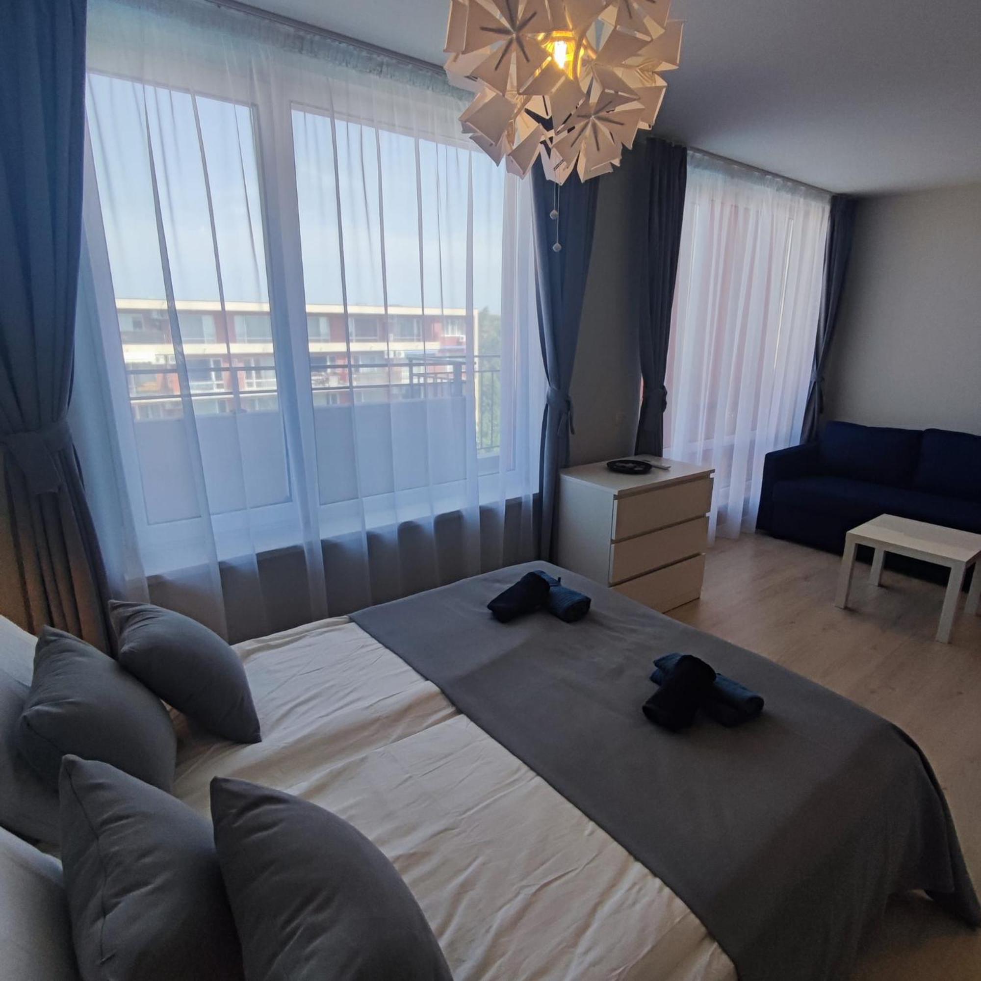 Holiday Fort Golf Club - Premium Apartments Слънчев бряг Екстериор снимка