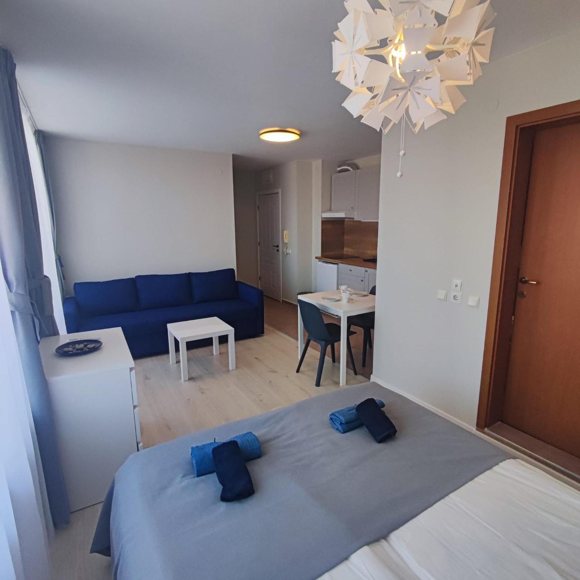 Holiday Fort Golf Club - Premium Apartments Слънчев бряг Екстериор снимка